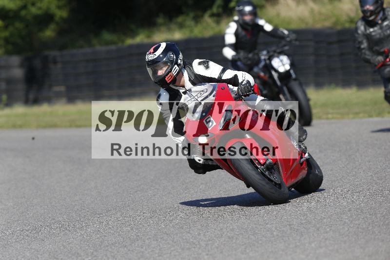 Archiv-2025/49 26.08.2025 Cornu Master School ADR/blau-bleu/5